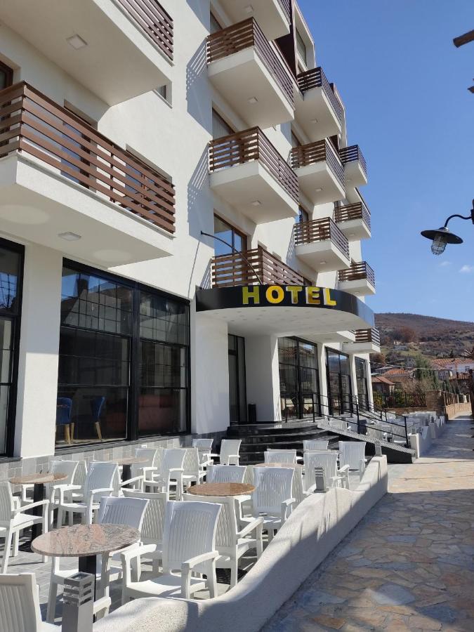 Grand Hotel Pogradec Tushemisht Zewnętrze zdjęcie