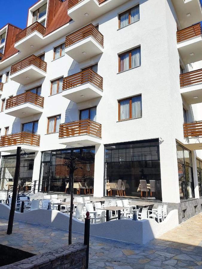 Grand Hotel Pogradec Tushemisht Zewnętrze zdjęcie