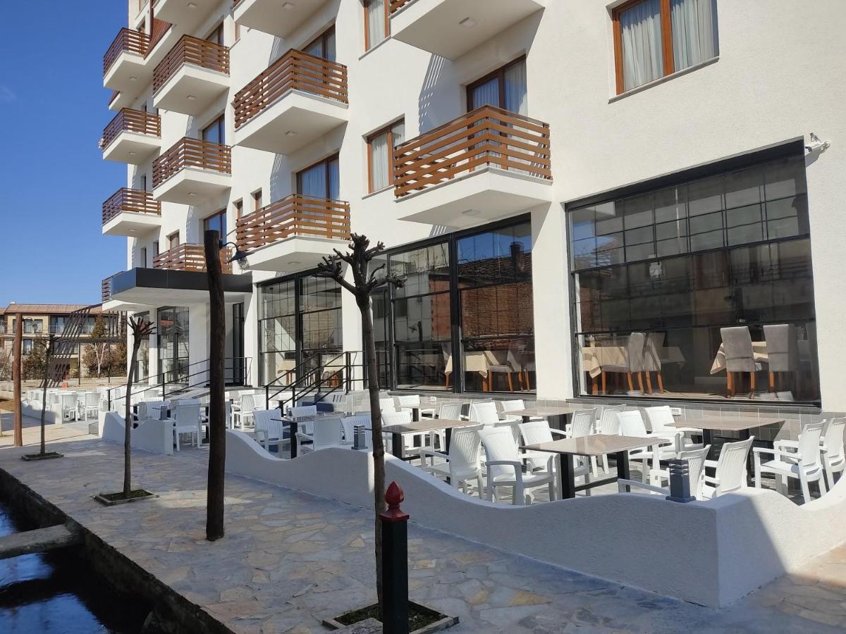 Grand Hotel Pogradec Tushemisht Zewnętrze zdjęcie