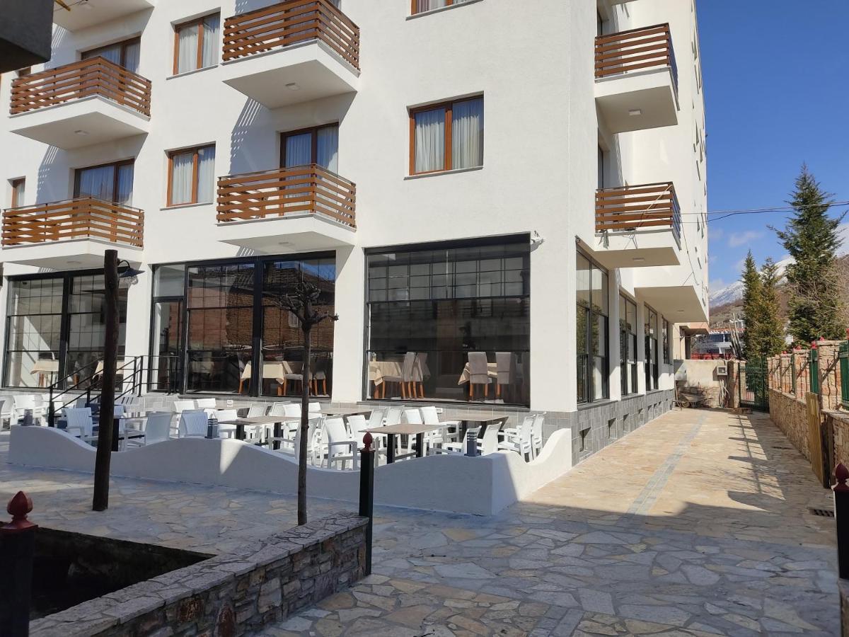 Grand Hotel Pogradec Tushemisht Zewnętrze zdjęcie