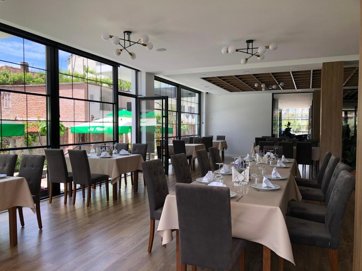 Grand Hotel Pogradec Tushemisht Zewnętrze zdjęcie