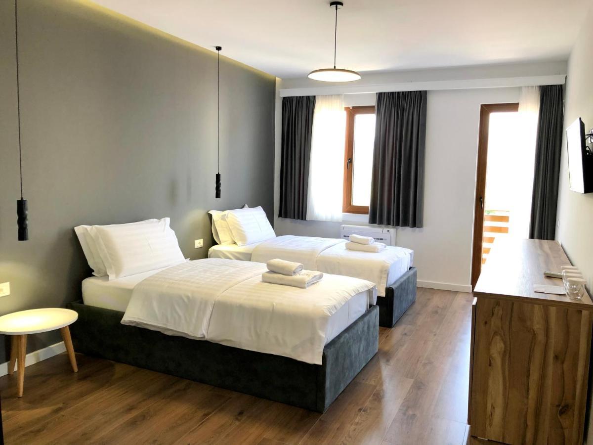 Grand Hotel Pogradec Tushemisht Zewnętrze zdjęcie