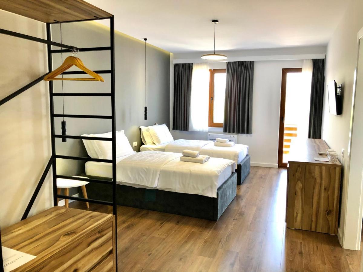 Grand Hotel Pogradec Tushemisht Zewnętrze zdjęcie